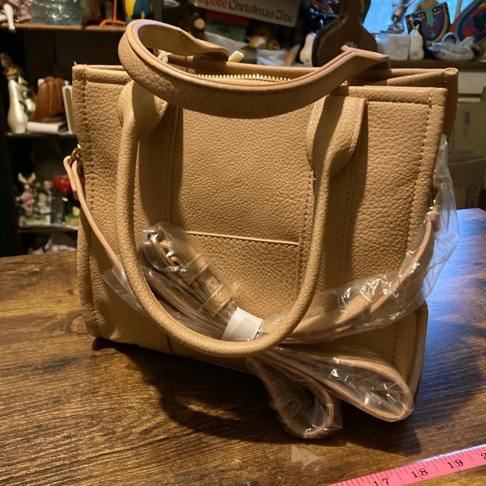 The Tote Bag in vegan leather - Picture 3 of 10
